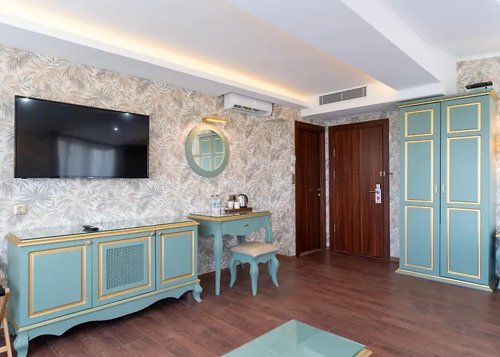Motali Life Hotel